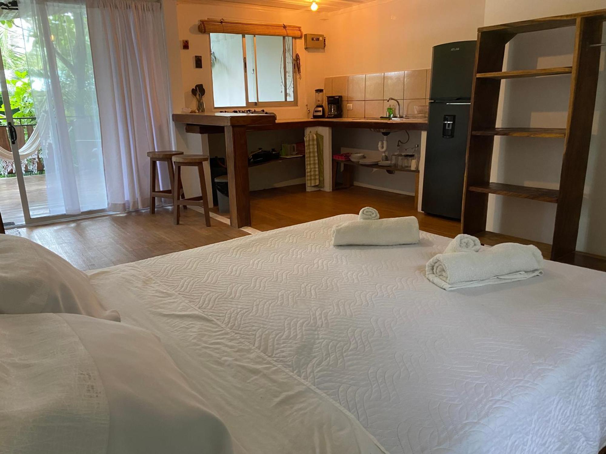 Nahele Lodge Playa Santa Teresa  エクステリア 写真